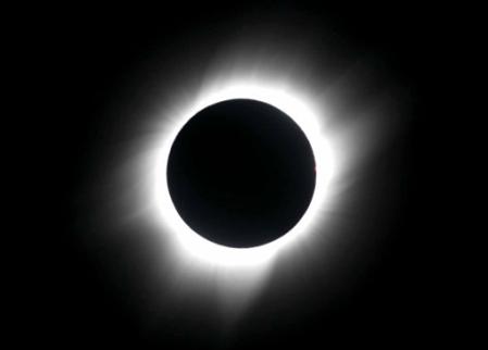 ECLIPSE SOLAIRE